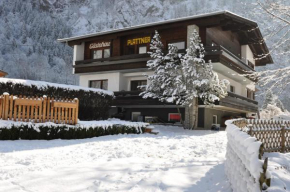 Appartements Howdys Gästehaus, Oetz, Österreich